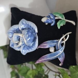 Silver and Blue Flower Brooch Pin Bundle